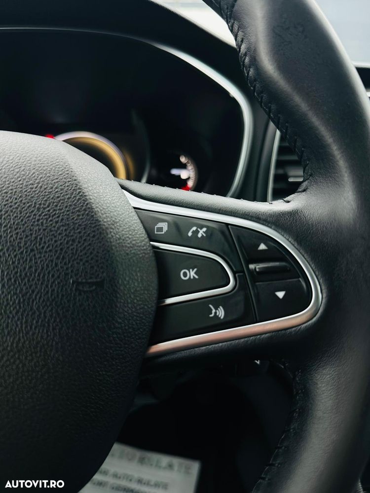 Renault Megane ENERGY TCe 130 LIMITED - 30