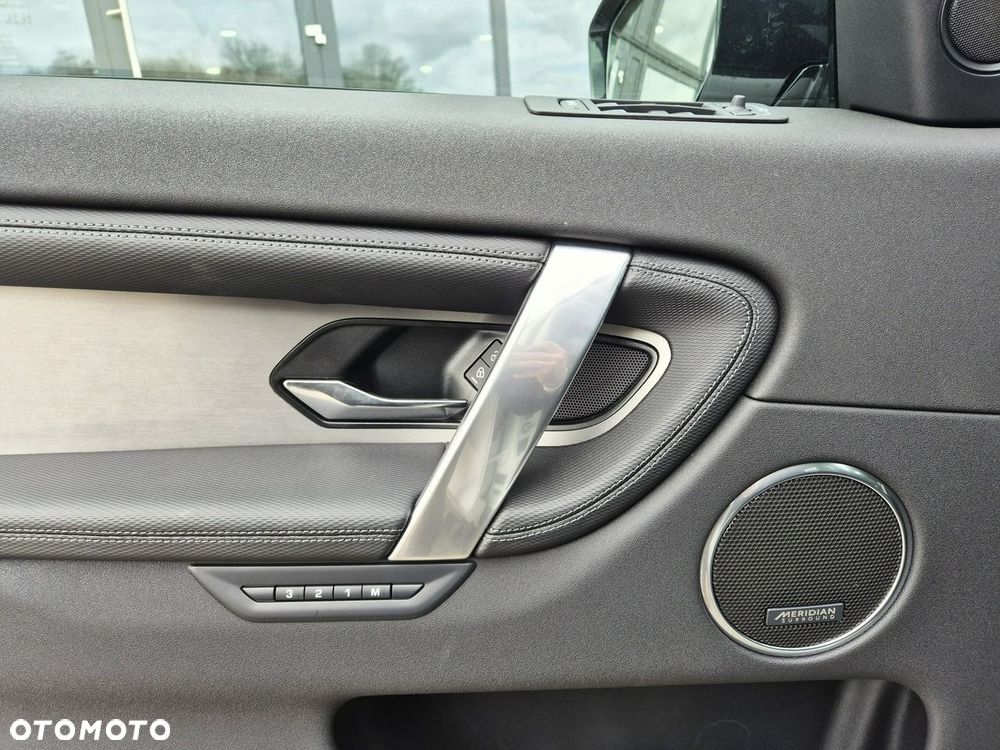 Land Rover Discovery Sport - 21