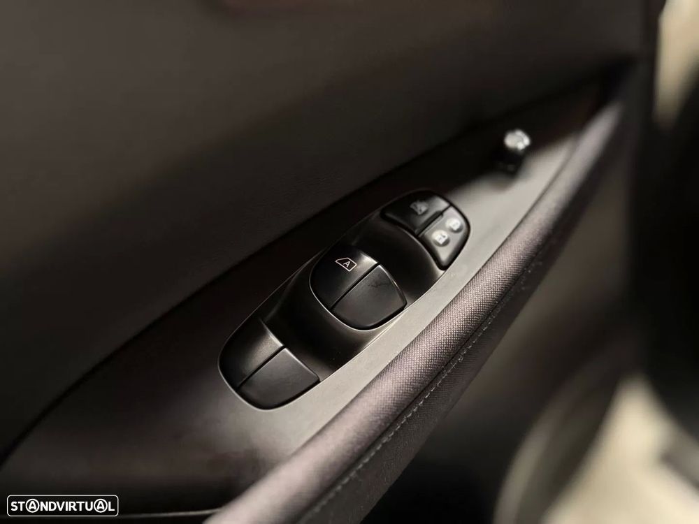 Nissan Leaf Acenta — fotografia 13