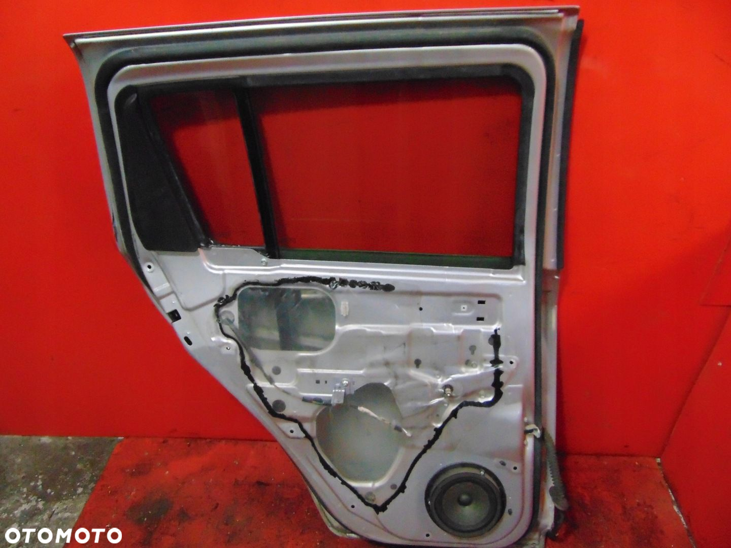 SUZUKI SWIFT 3 III MK6 DRZWI TYŁ LEWE SREBRNE SZYBA KLAMKA ZCC - 11