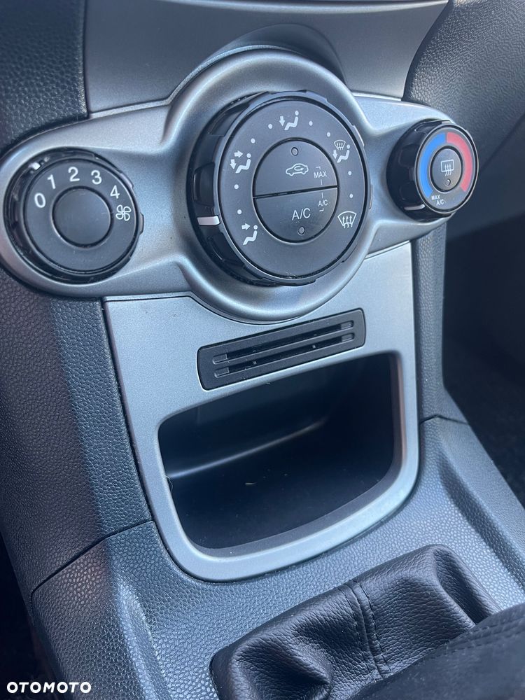 Ford Fiesta 1.25 Titanium - 18