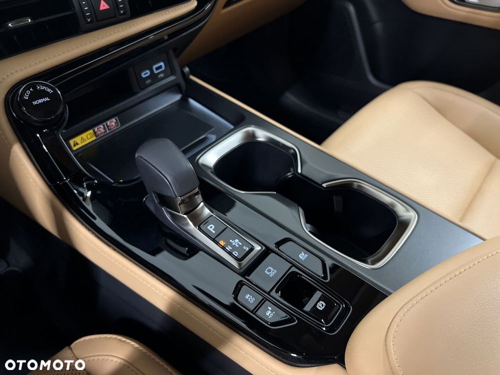 Lexus NX 350h Prestige AWD - 26