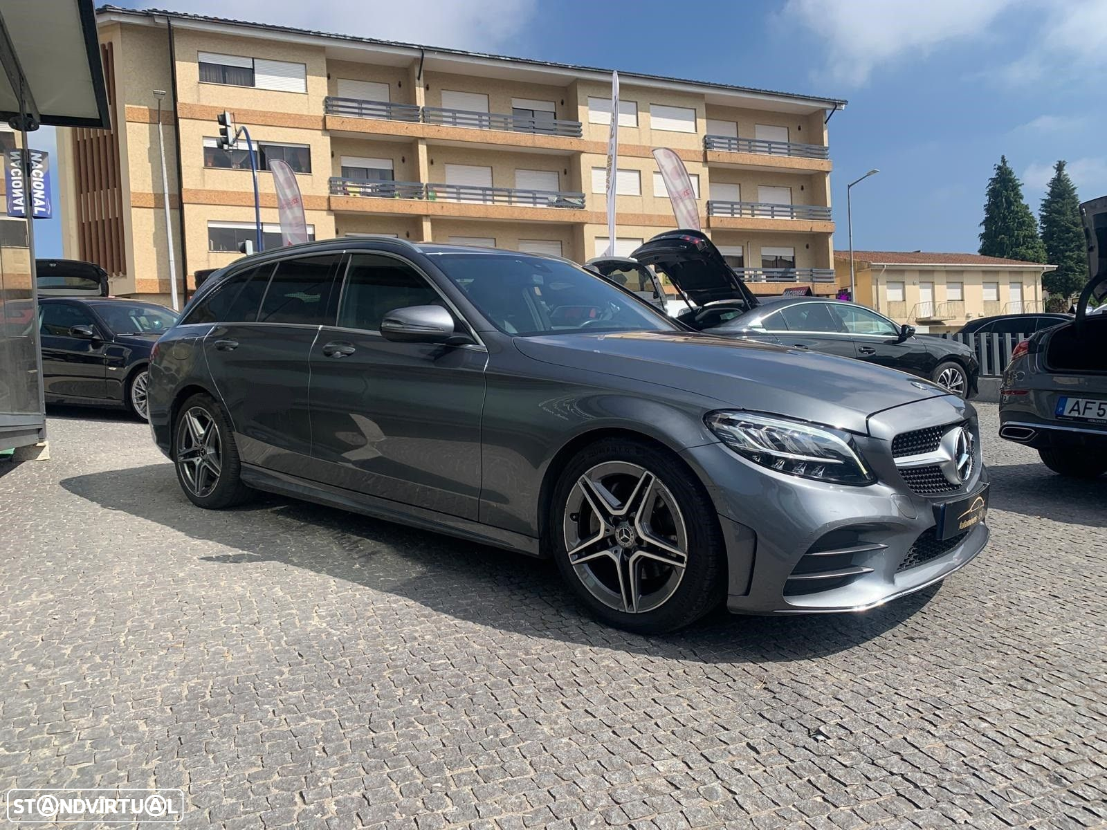 Mercedes-Benz C 220 d AMG Line - 2