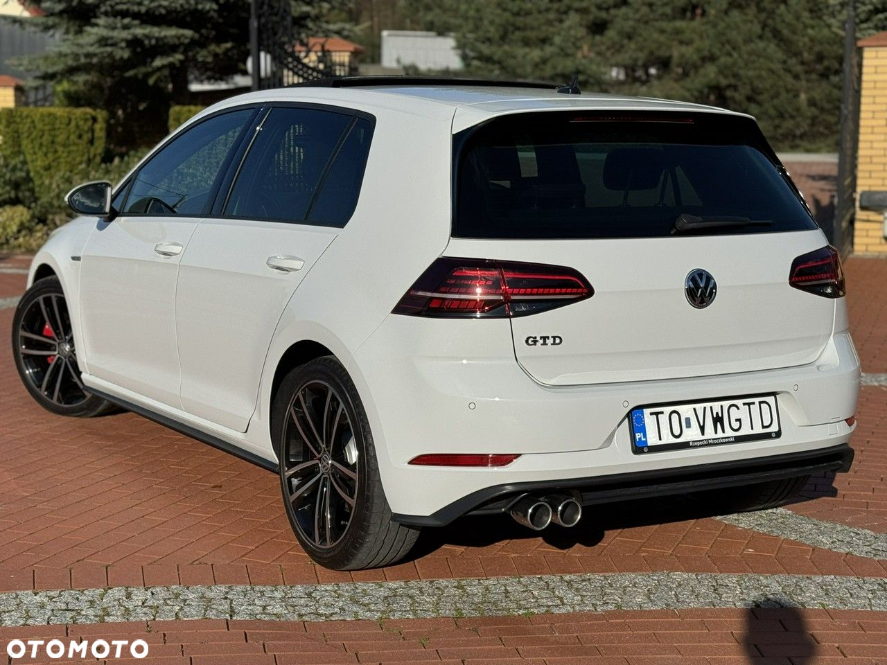Volkswagen Golf - 15