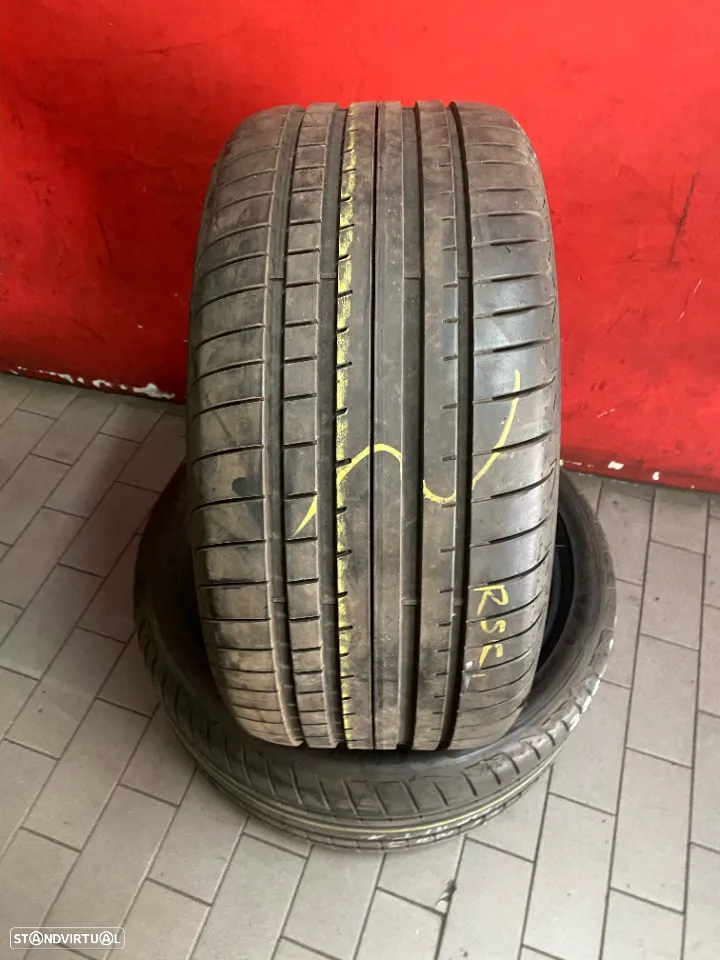 2 Pneus 275//35/19 Goodyear Eagle F1 Asymetric * RFT 100Y com mais de 85% de piso - 2