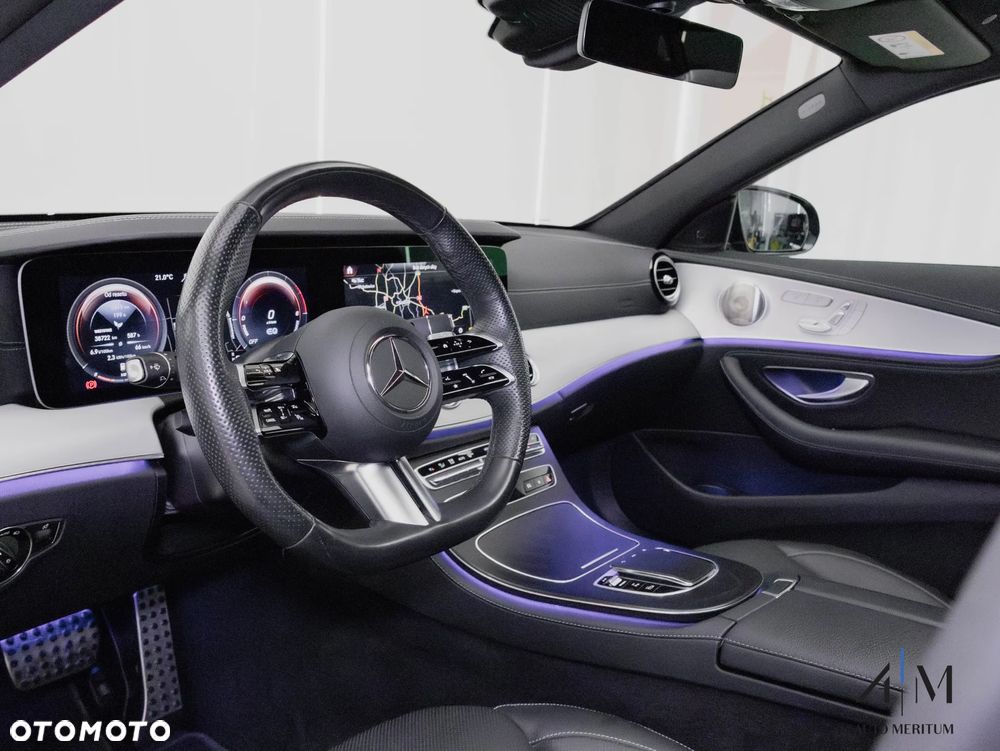 Mercedes-Benz Klasa E 300 de 4-Matic AMG - 14