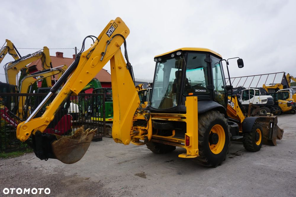 JCB 3 CX - 4