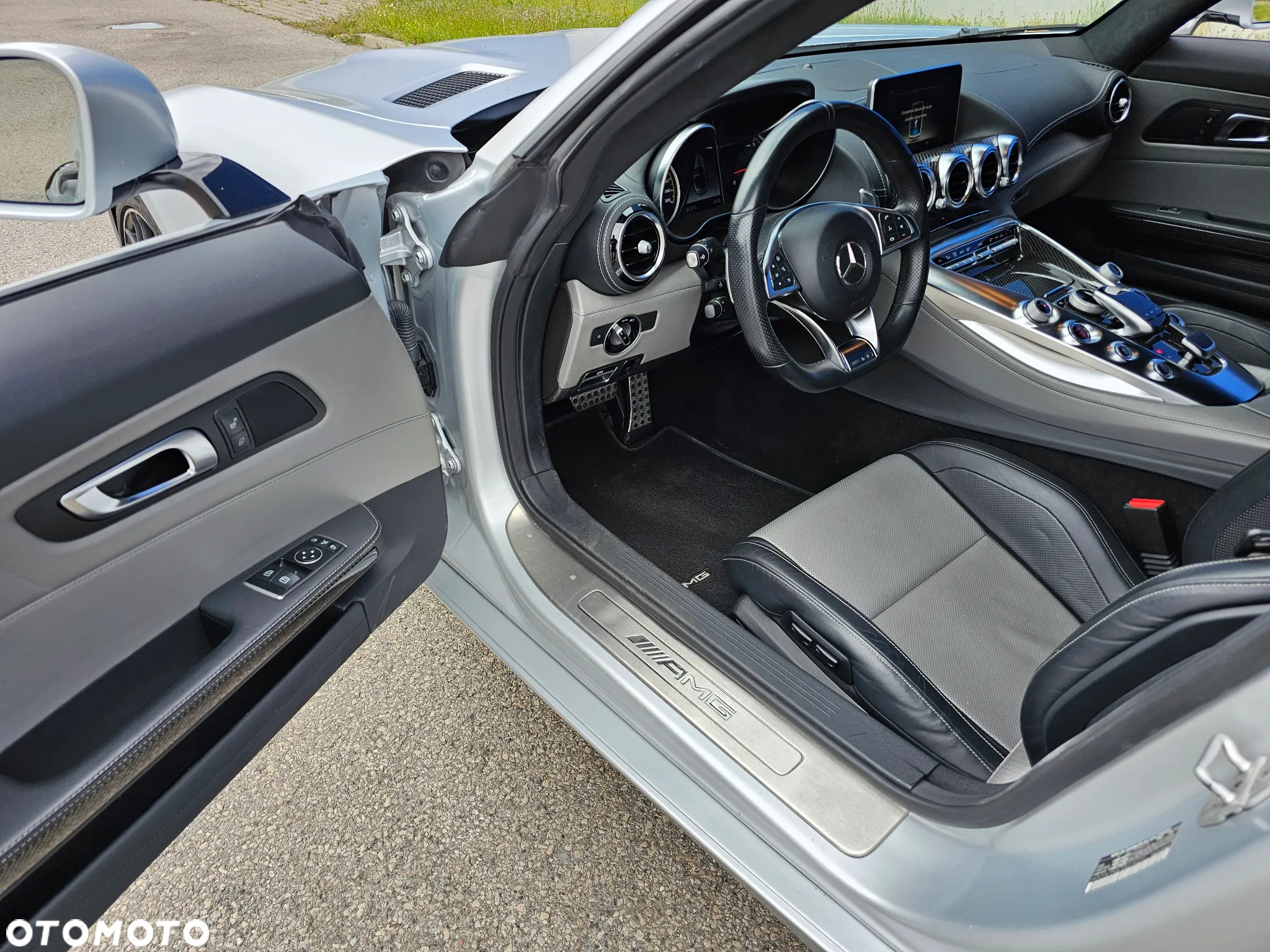 Mercedes-Benz AMG GT C Roadster Speedshift 7G-DCT - 16