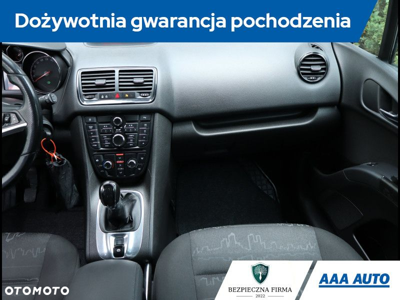 Opel Meriva - 9