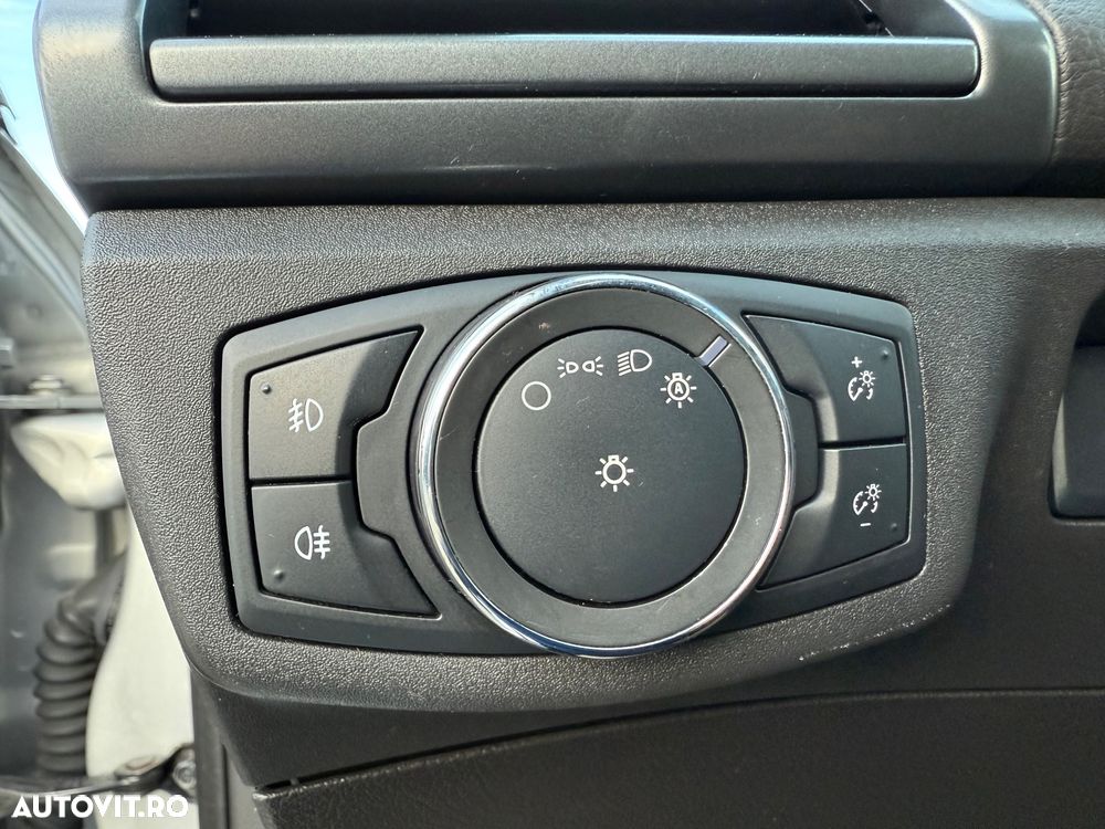 Ford Mondeo 2.0 TDCI Powershift AWD Titanium - 40