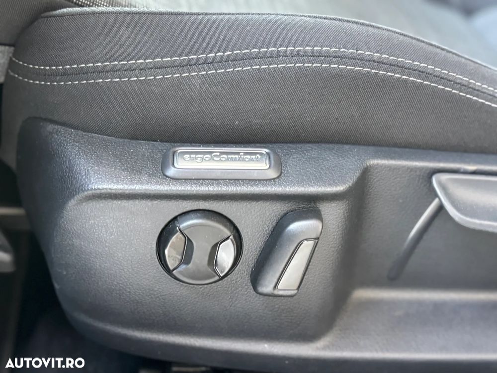Volkswagen Passat 2.0 TDI Comfortline - 21