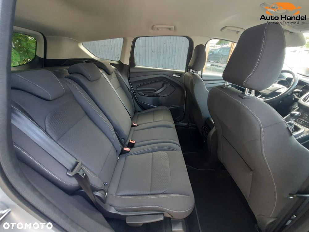 Ford Kuga 1.5 EcoBoost 2x4 Titanium - 41