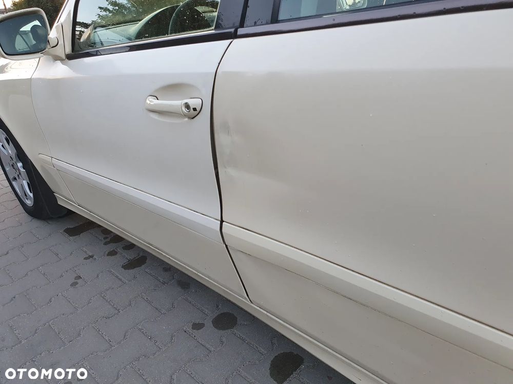 Mercedes-Benz Klasa E - 25