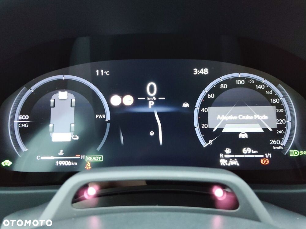 Lexus UX 300h F Sport Design - 21