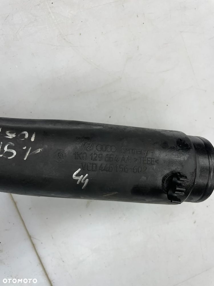 Rura dolot powietrza Audi A3 8P Golf V 1.9 TDI 105KM 1K0129654AA - 3