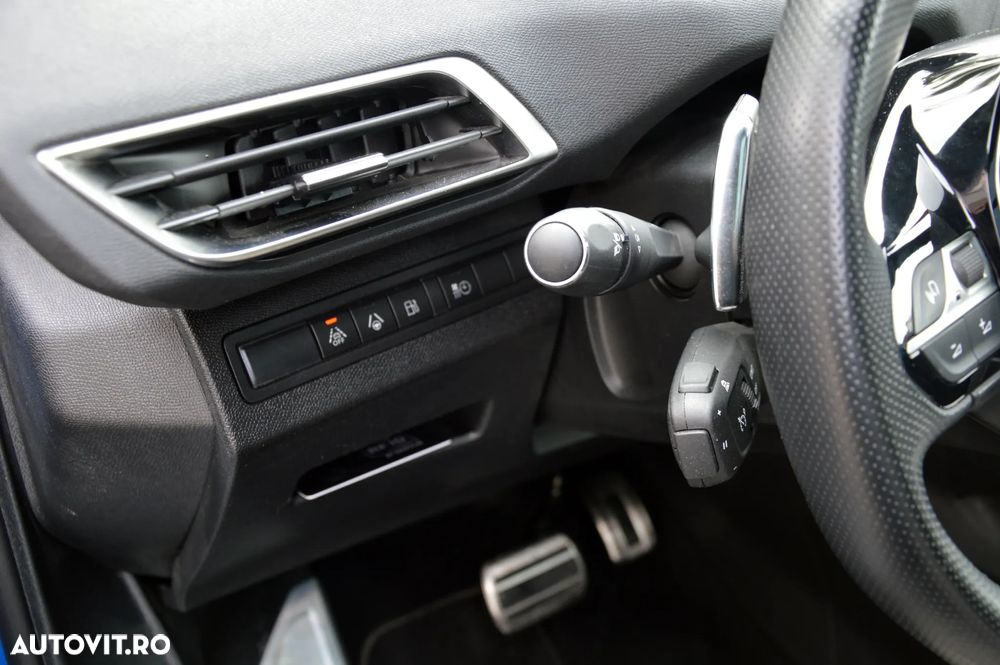 Peugeot 3008 PHEV 225 EAT8 GT - 10