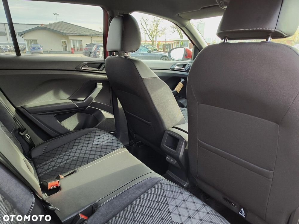 Volkswagen T-Cross - 21