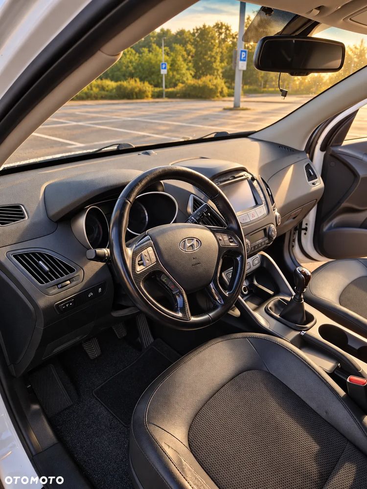 Hyundai ix35 1.7 CRDi Premium 2WD - 16
