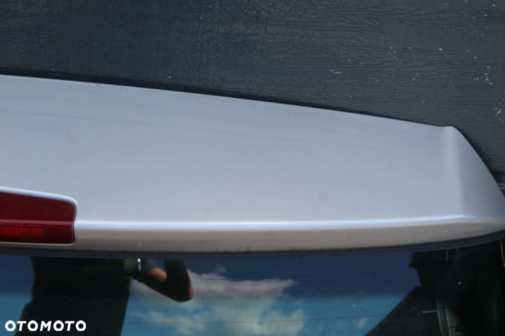 KLAPA BAGAŻNIKA OPEL ASTRA H HATCHBACK 5D Z157 - 2