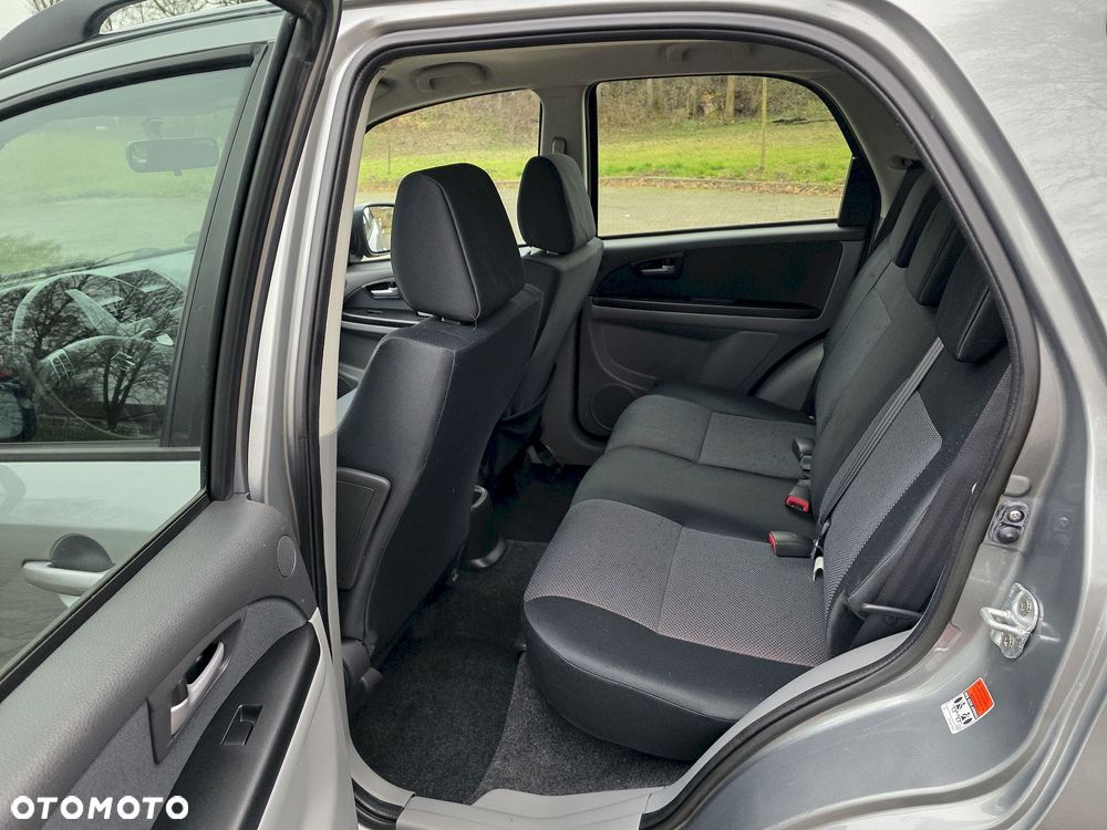 Suzuki SX4 1.6 VVT 4x2 Comfort - 24