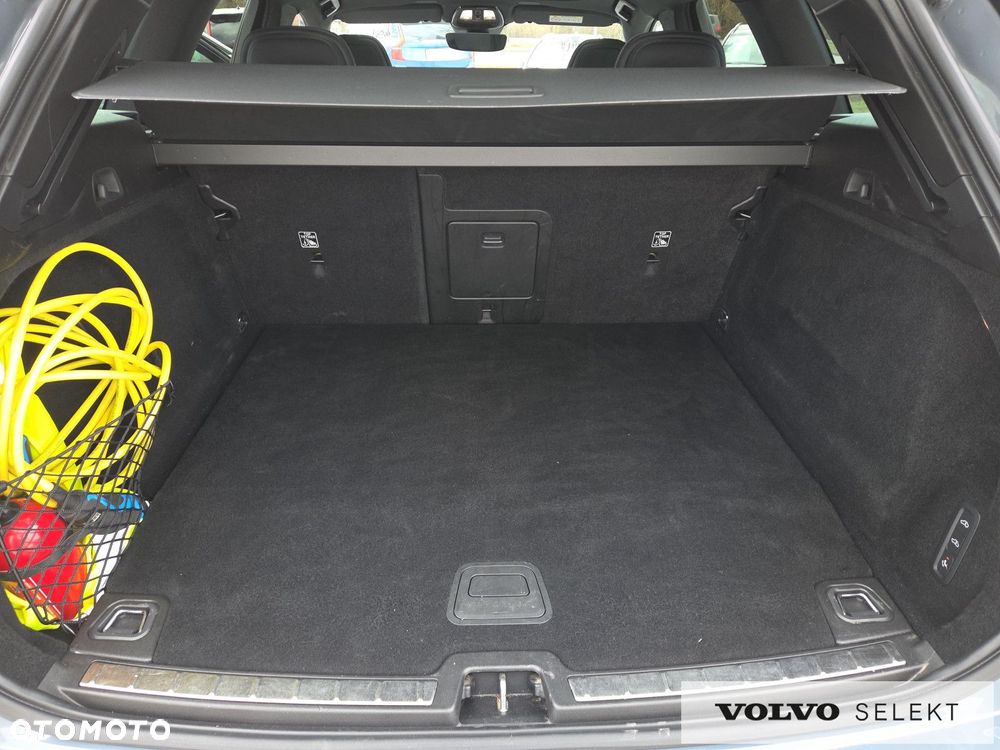 Volvo XC 60 T8 Plug-In Hybrid AWD R-Design - 31