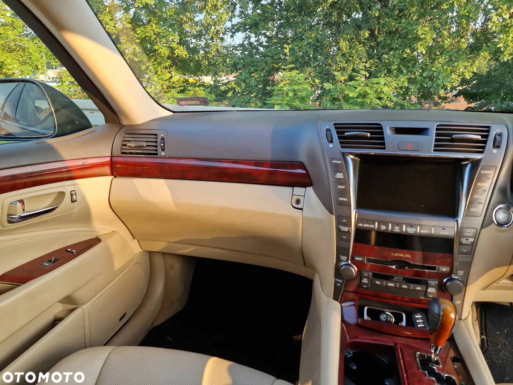 Lexus LS 460 - 15