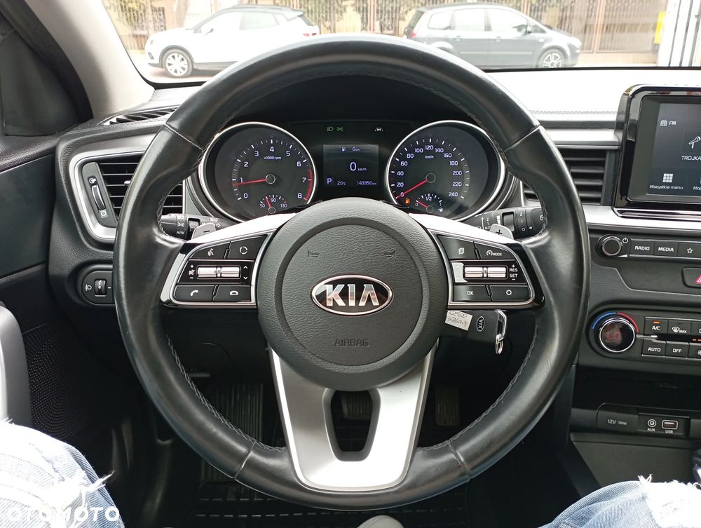 Kia Ceed 1.4 T-GDI M DCT - 12