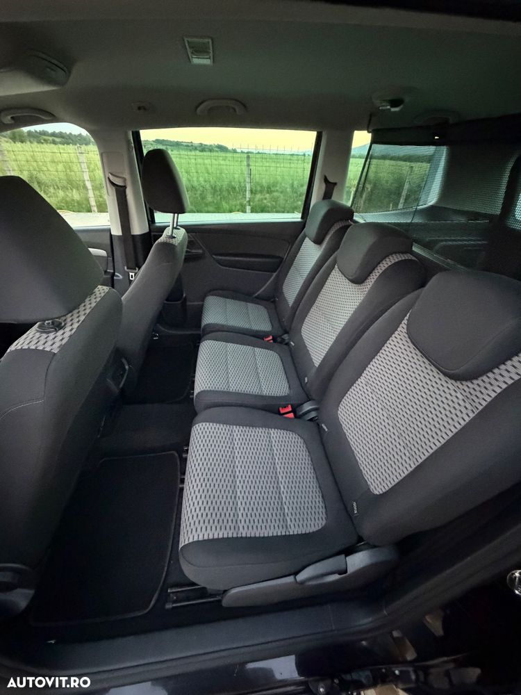 Volkswagen Sharan 2.0 TDI 4MOTION Blue Motion Life - 17