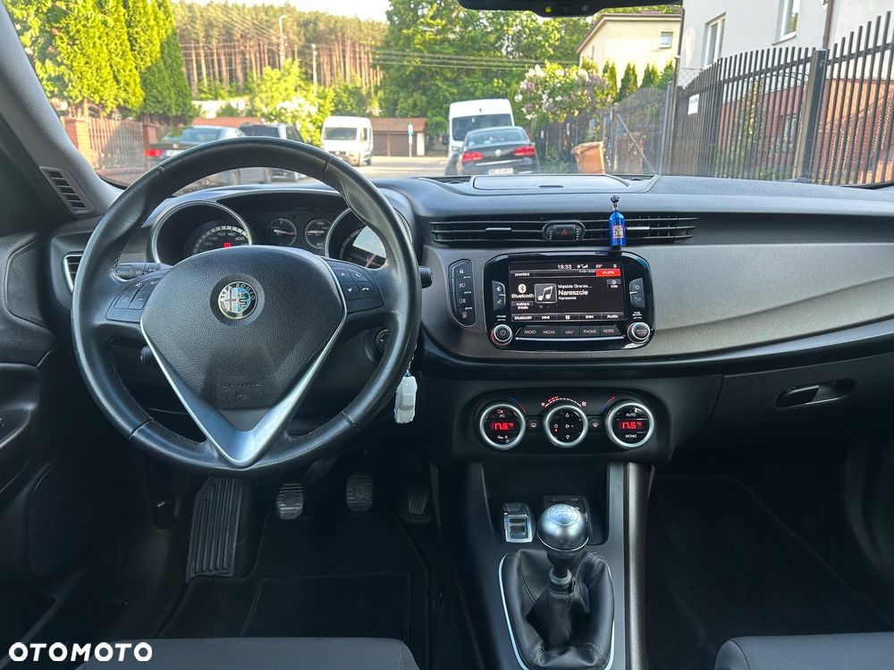 Alfa Romeo Giulietta 1.6 JTDM 16V Turismo - 8