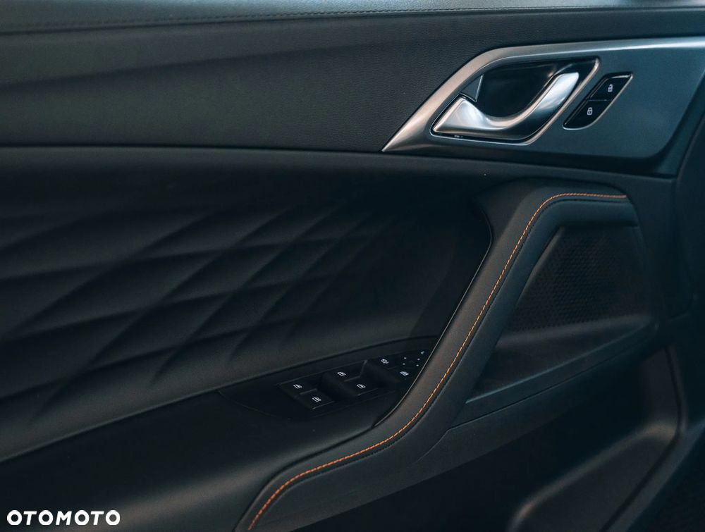 MG HS 1.5 T-GDI Exclusive - 13