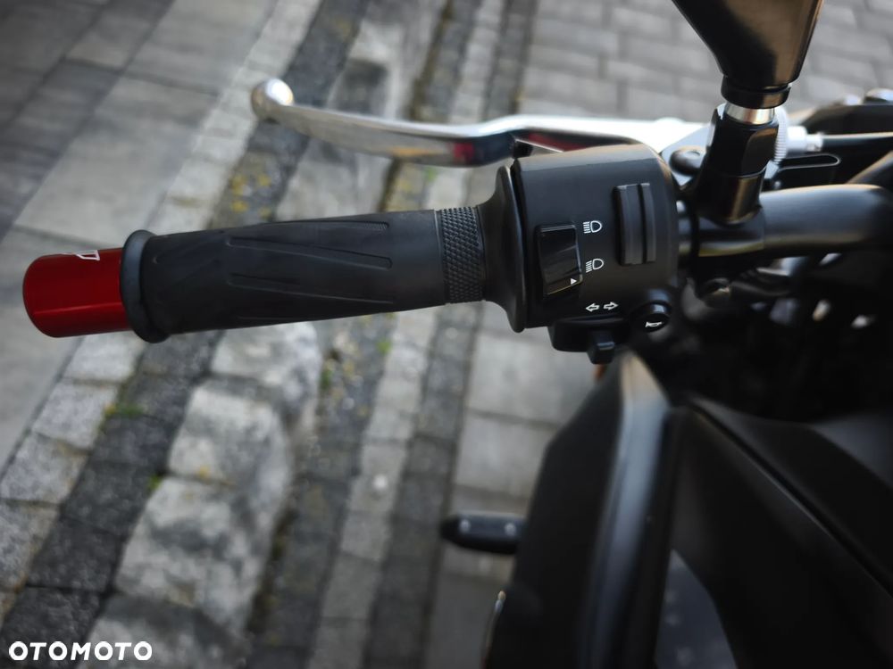 Yamaha MT - 18