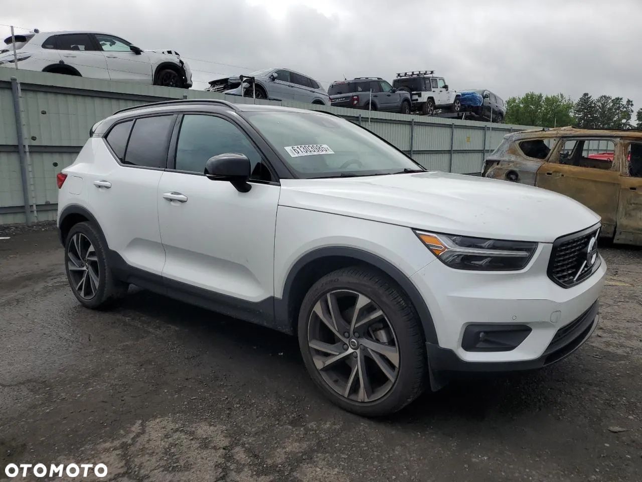 Volvo XC 40 T5 AWD R-Design - 1