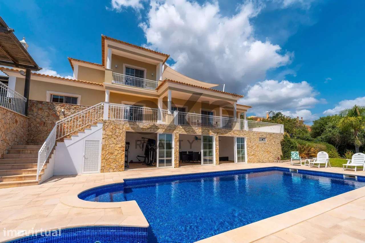 Moradia V4 com vistas desafogadas e piscina em São Brás de Alportel, A - Grande imagem: 2/60