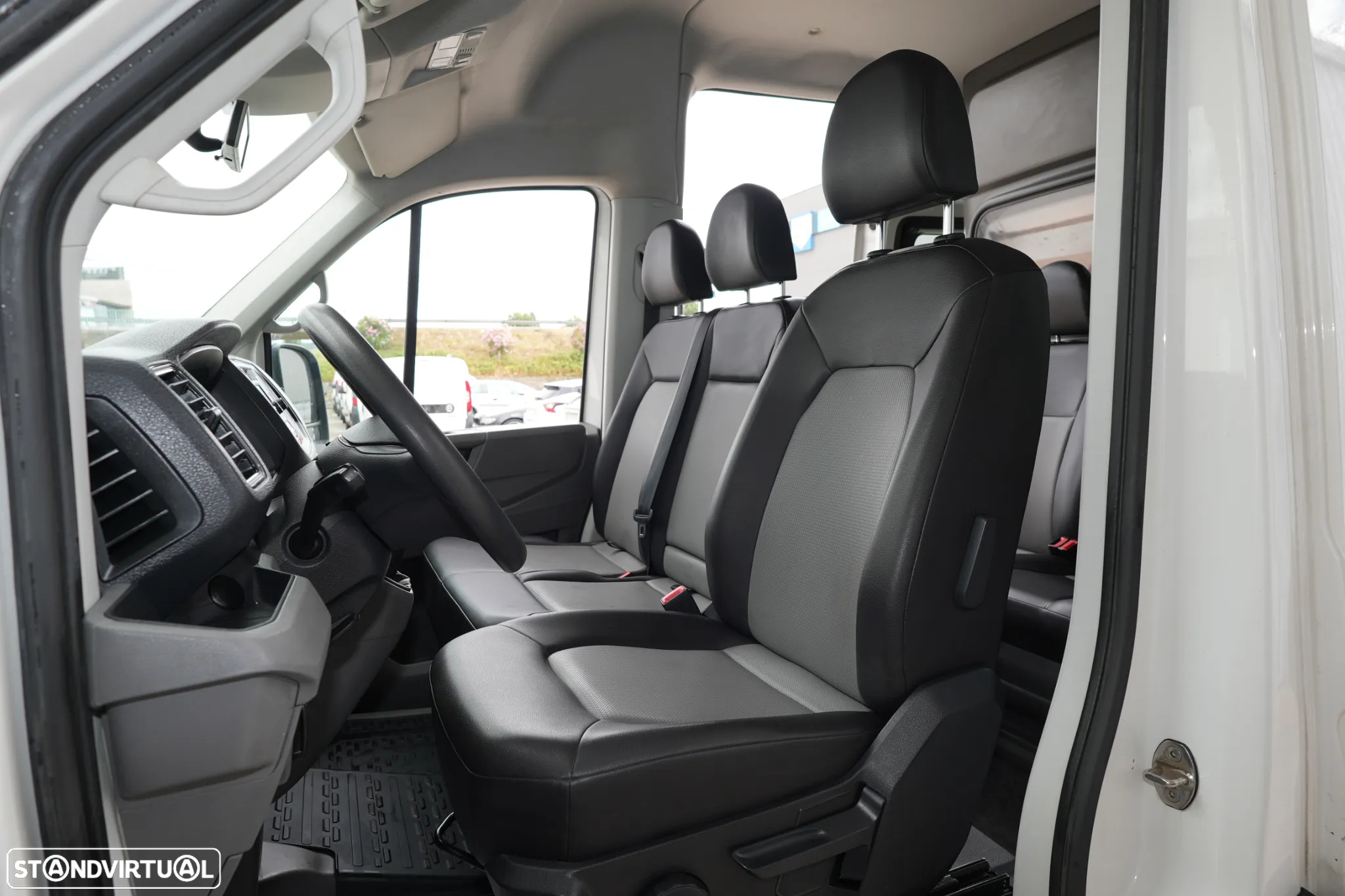 VW Crafter 7Lugares Maxi Longa 2.0TDI 180cv - 9