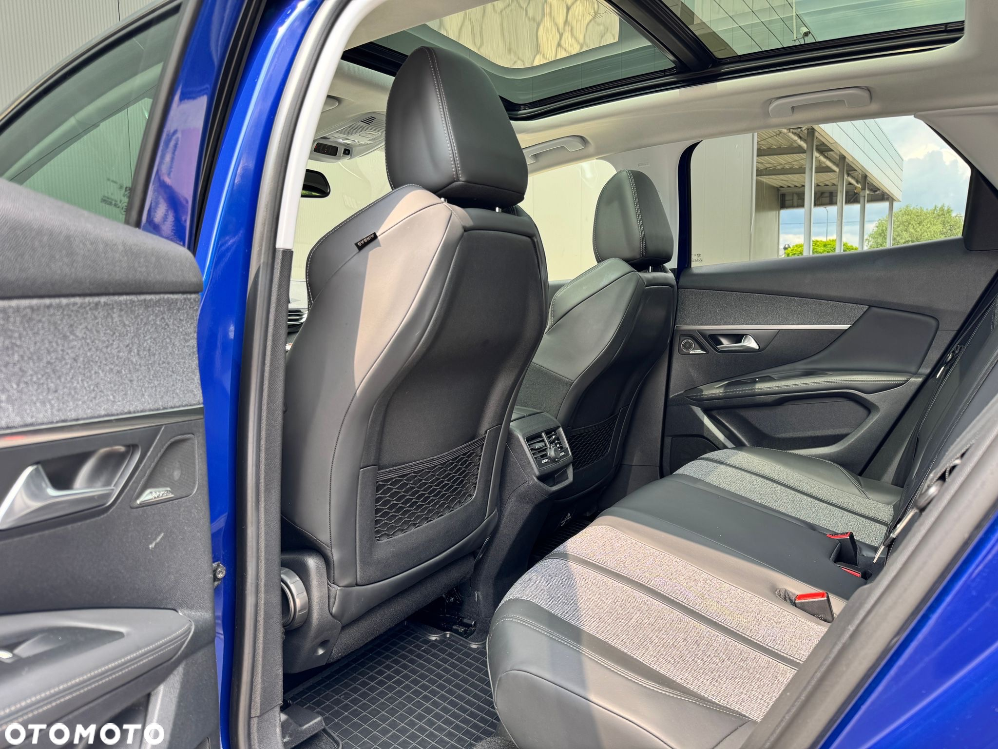 Peugeot 3008 2.0 BlueHDi Allure S&S - 8