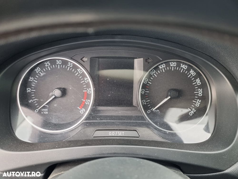 Dezmembrari  Skoda RAPID  2012  > 0000 1.6 TDI Motorina - 11