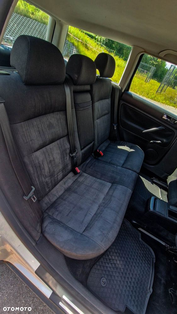 Volkswagen Passat 1.9 TDI Comfortline - 15