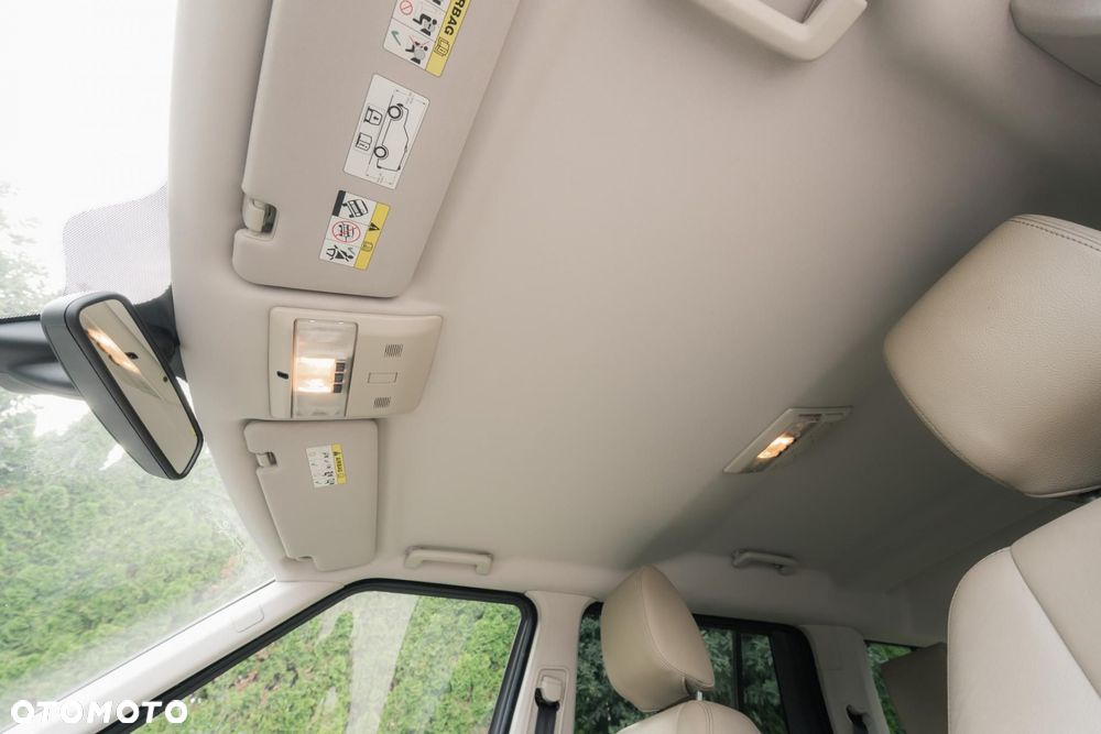 Land Rover Discovery - 34