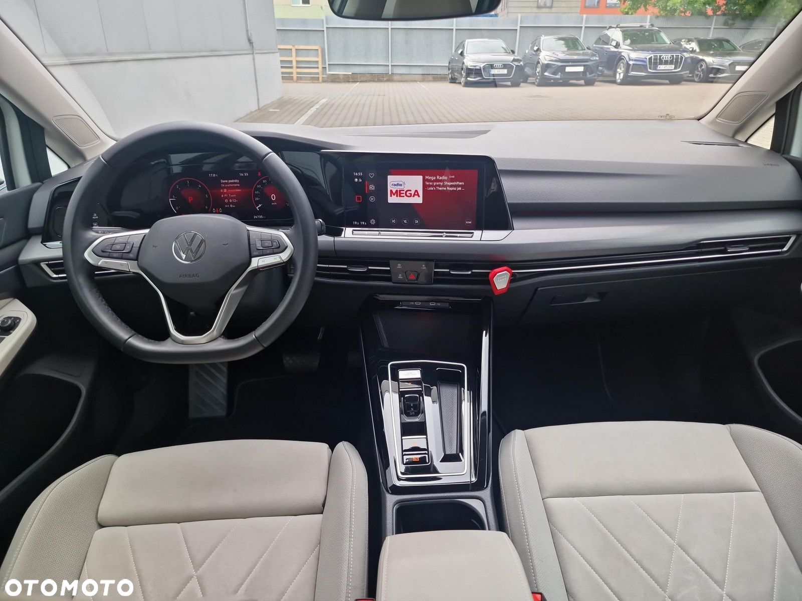 Volkswagen Golf - 22