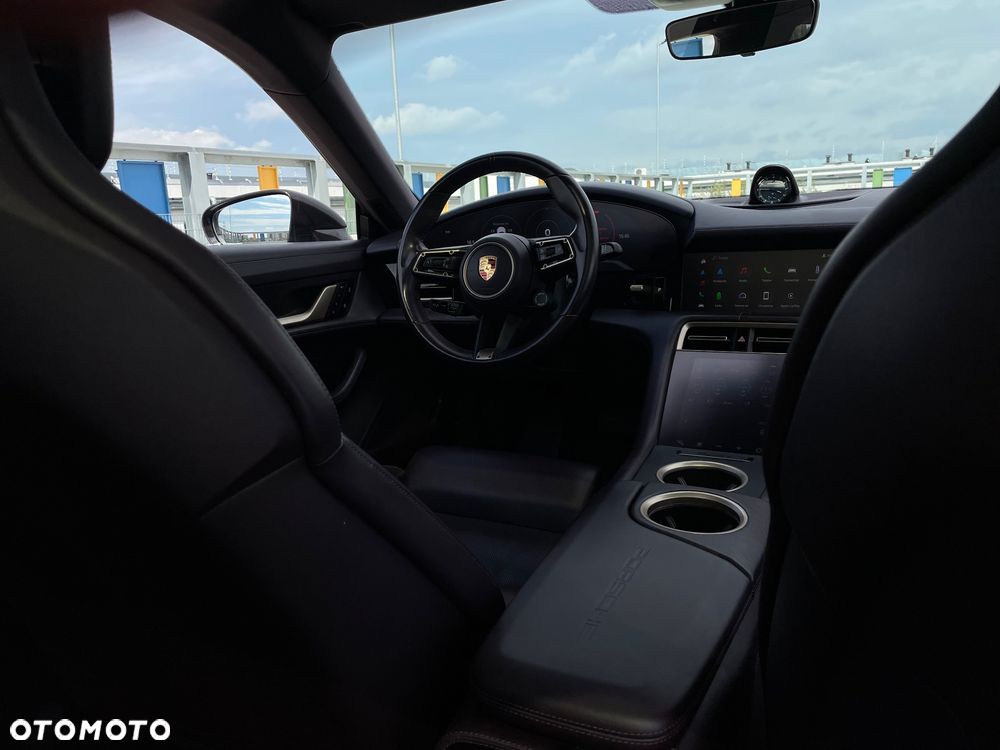 Porsche Taycan 4S Performance Plus - 13