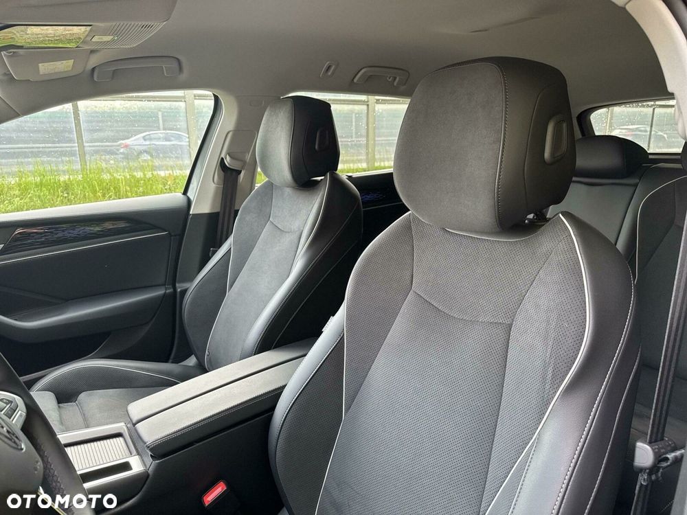 Volkswagen Passat 2.0 TDI SCR Business DSG - 24