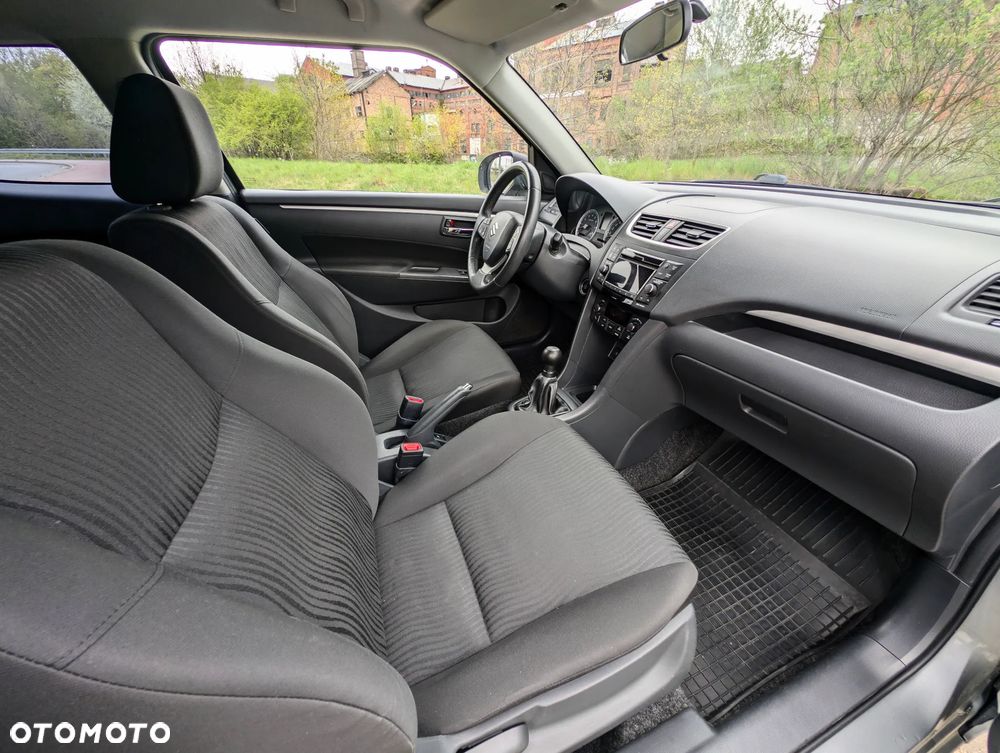 Suzuki Swift 1.2 Premium - 5