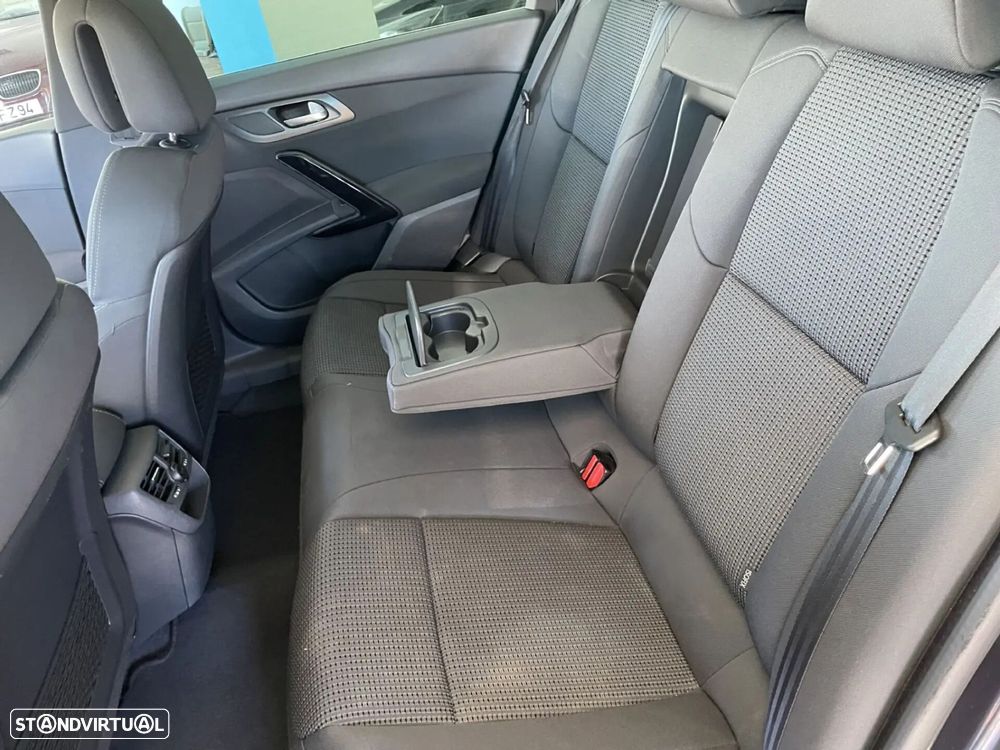 Peugeot 508 SW - 16