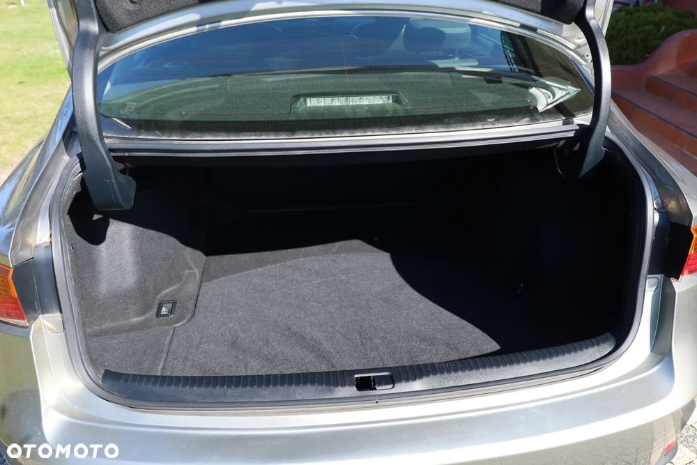 Lexus IS 200t Elegance - 17