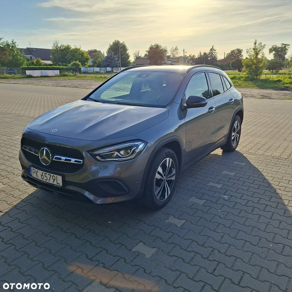 Mercedes-Benz GLA 200 Style - 2