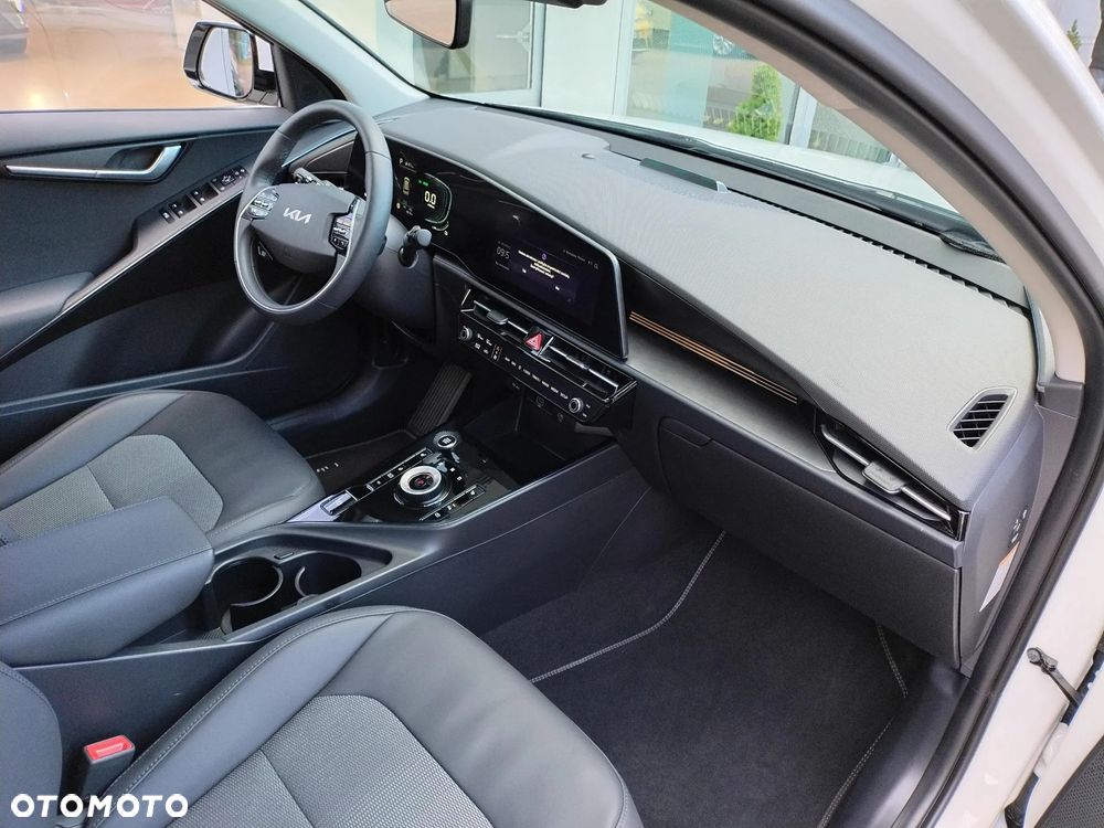 Kia Niro 1.6 GDI Plug-in Hybrid L - 24