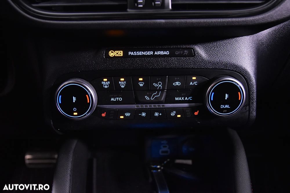 Ford Kuga 2.5 Duratec PHEV ST-LINE - 18