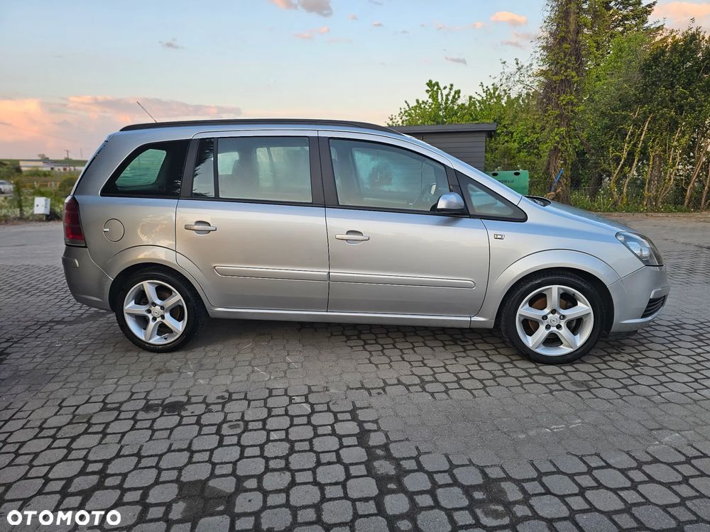 Opel Zafira 1.8 Navi - 6