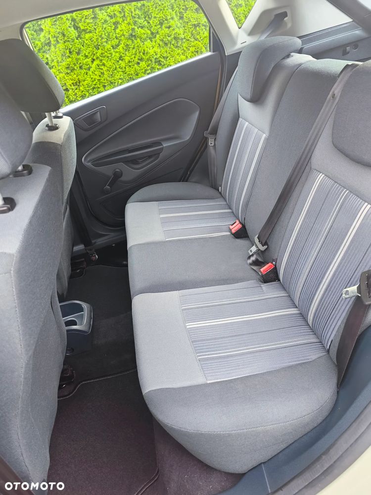 Ford Fiesta 1.25 SYNC Edition - 16