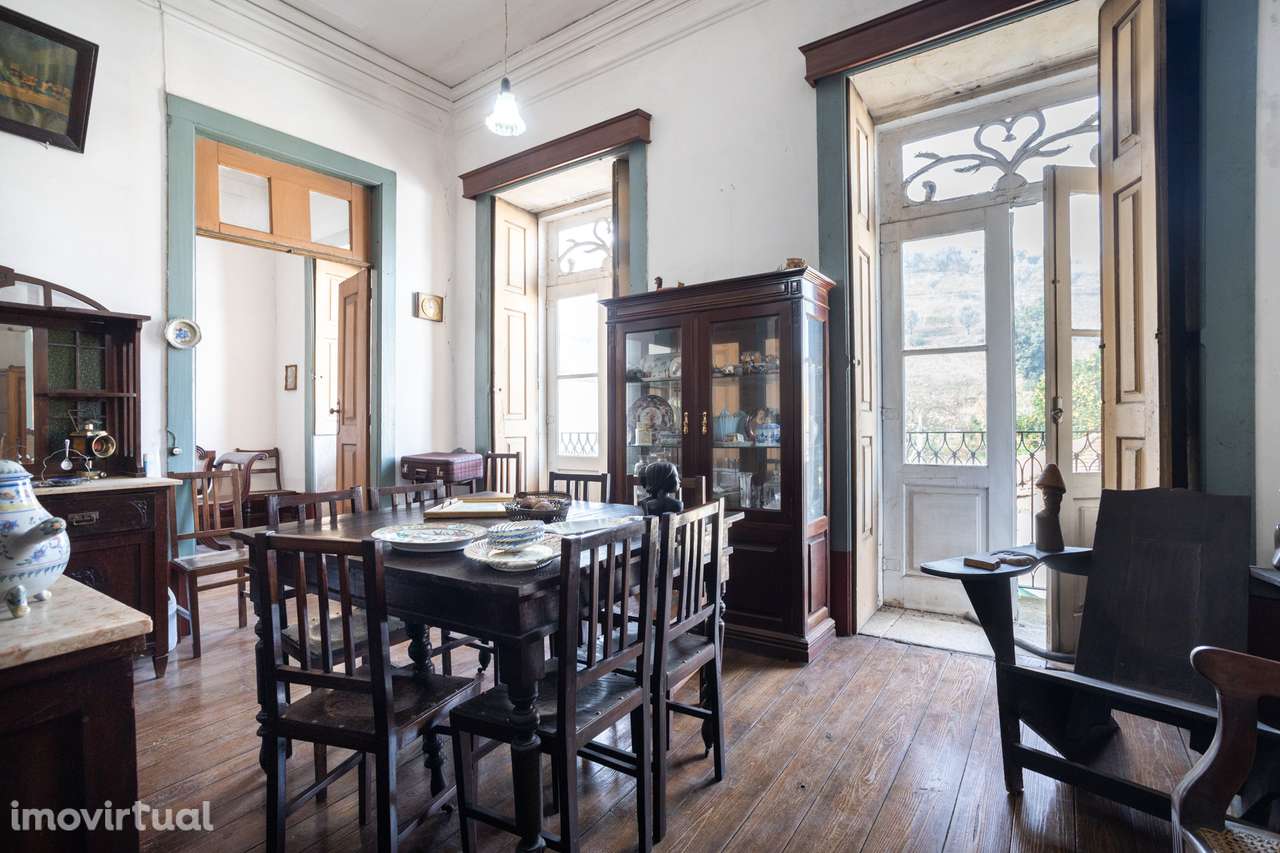 Encante-se com este Palacete Único no Coração do Douro – Um Refúgio de - Grande imagem: 4/43